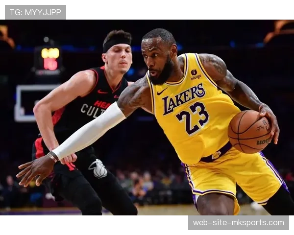 数据揭示湖人退防困境：45度角球员缺失导致转换防守效率骤降