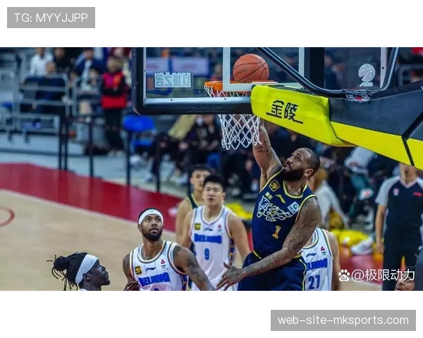 上海队九连胜强势登顶 CBA榜首呈现三足鼎立新格局